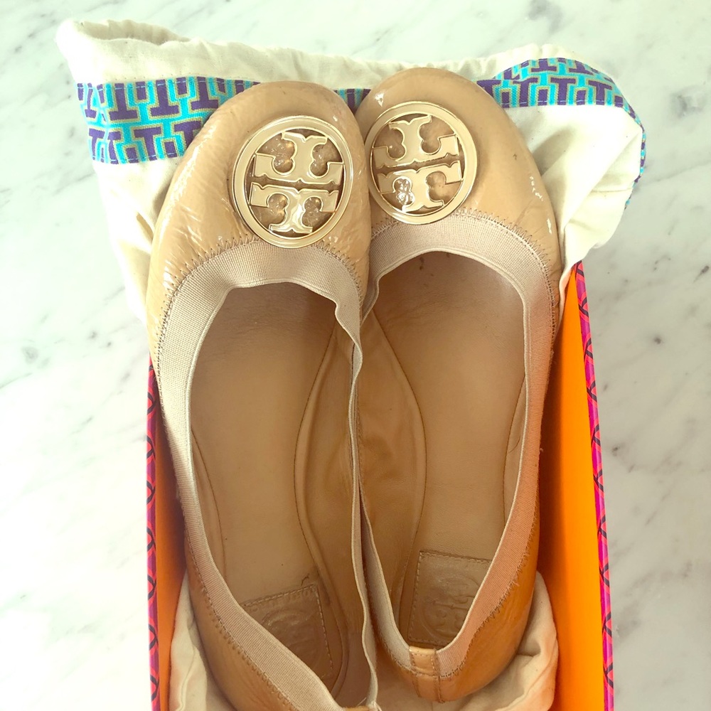 Tory Burch beige flats